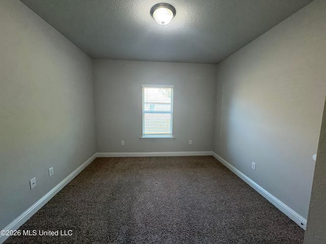 1290 Sage Court, Ocean Springs, MS 39564