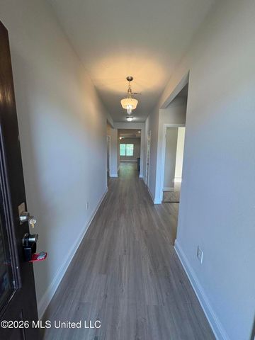 1290 Sage Court, Ocean Springs, MS 39564