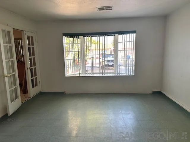 904 Salvador Guilin St West, Calexico, CA 92231