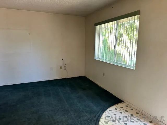 904 Salvador Guilin St West, Calexico, CA 92231