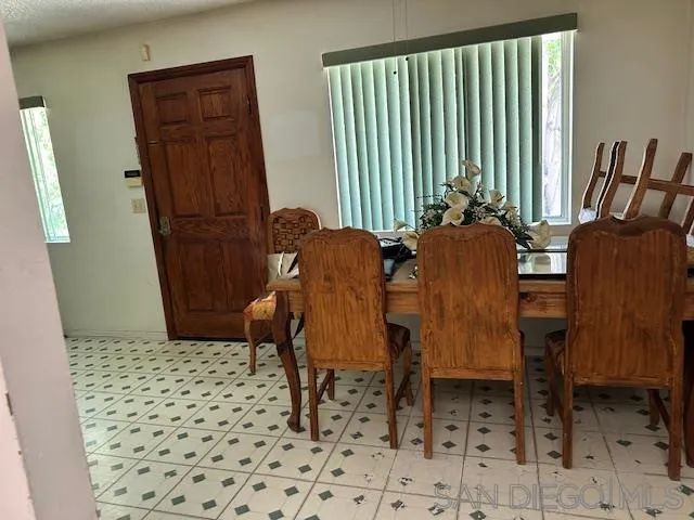 904 Salvador Guilin St West, Calexico, CA 92231