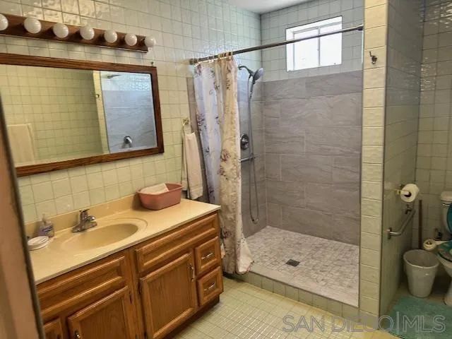 904 Salvador Guilin St West, Calexico, CA 92231