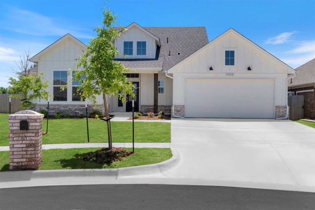 13312 SW 8th Street, Yukon, OK 73099