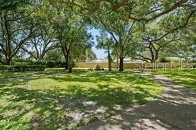 1845 S HIGHLAND AVENUE 11-1, Clearwater, FL 33756