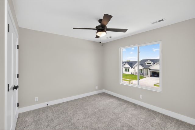 17550 Brookview Drive, Urbandale, IA 50322