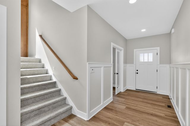 17550 Brookview Drive, Urbandale, IA 50322