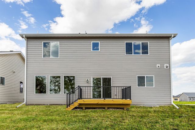 17550 Brookview Drive, Urbandale, IA 50322