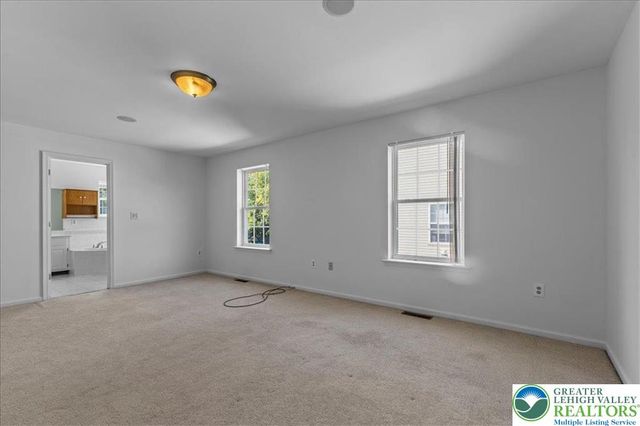 6832 Scenic View Drive, Lower Macungie Twp, PA 18062