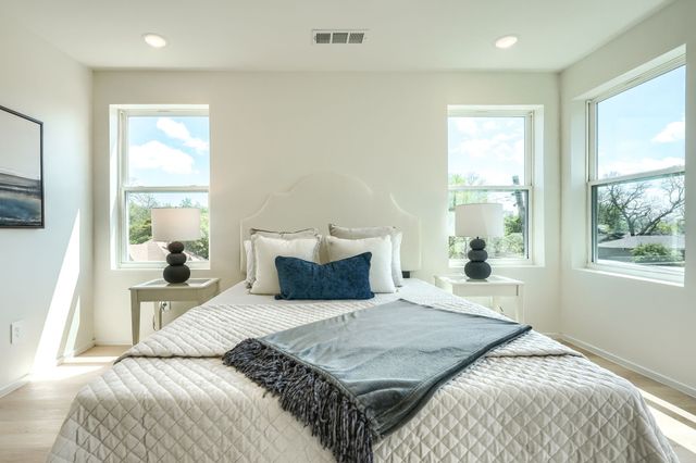 5705 Live Oak Street A, Dallas, TX 75206