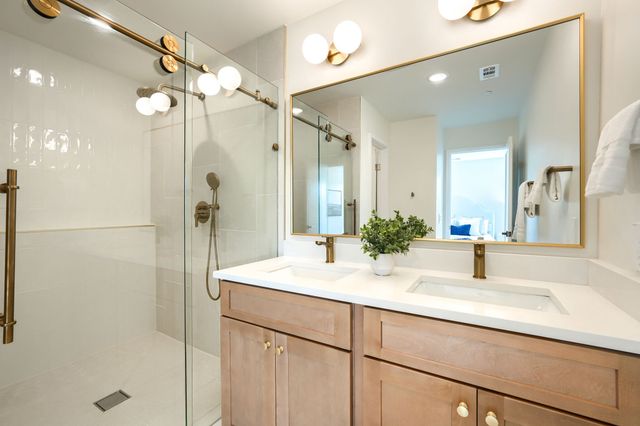 5705 Live Oak Street A, Dallas, TX 75206