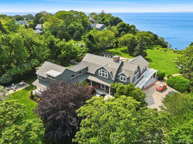160 Sound Drive, Greenport, NY 11944