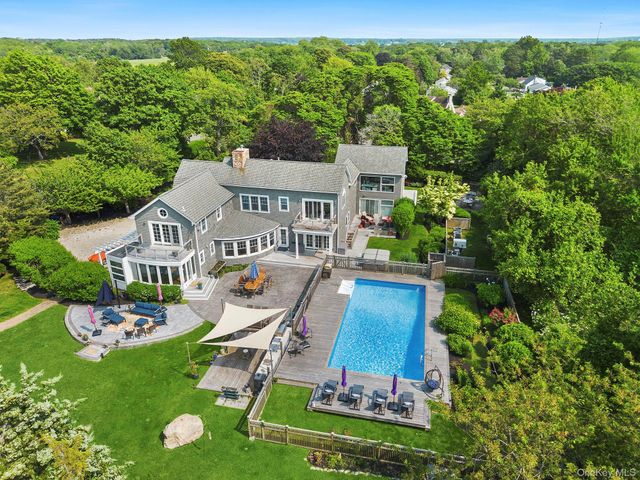 160 Sound Drive, Greenport, NY 11944