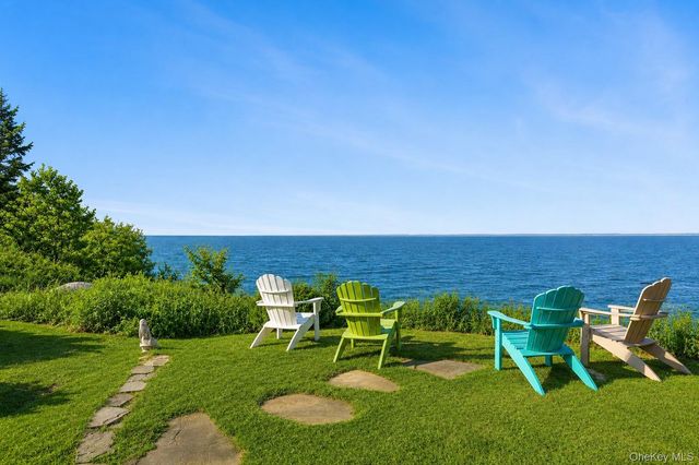 160 Sound Drive, Greenport, NY 11944