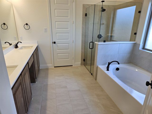 2608 Silo Lane, Howe, TX 75459