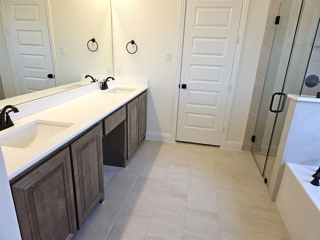 2608 Silo Lane, Howe, TX 75459