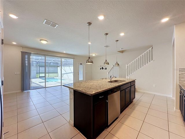 920 PARADISE DR, Davenport, FL 33837