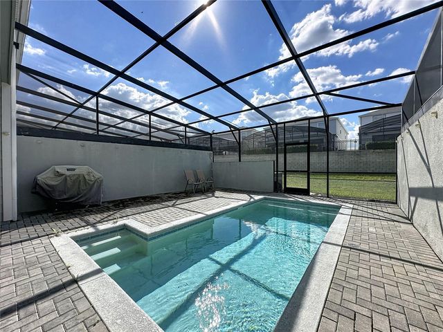 920 PARADISE DR, Davenport, FL 33837