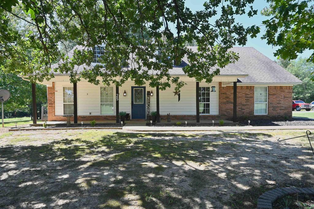 25 Johnson Lane, Greenbrier, AR 72058