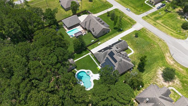 28510 Redwood Cliff Lane, Houston, TX 77336