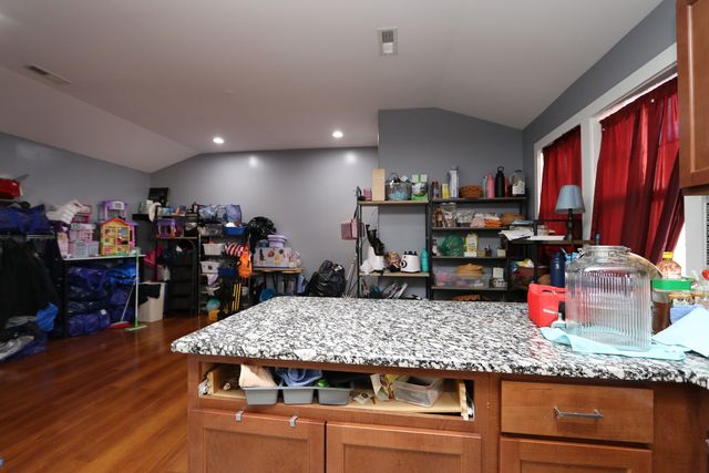 4247 W Haddon Avenue, Chicago, IL 60651