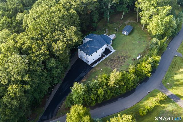 3 Boulder Creek Road, Newtown, CT 06470