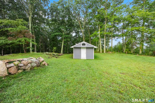 3 Boulder Creek Road, Newtown, CT 06470