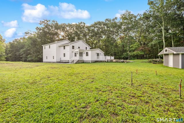 3 Boulder Creek Road, Newtown, CT 06470