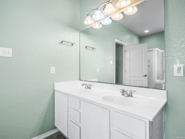 6118 Mackenzie, San Antonio, TX 78247