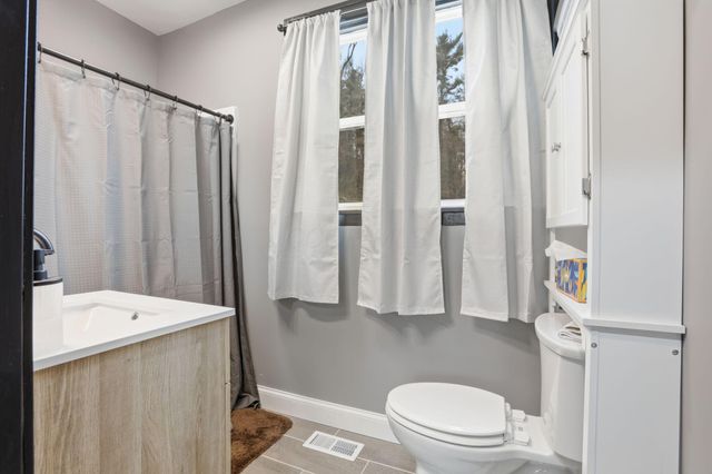 849 Mohican Avenue, Logan, OH 43138