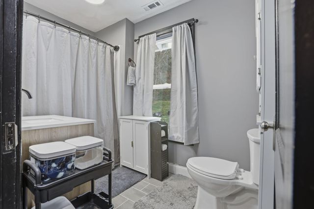 849 Mohican Avenue, Logan, OH 43138