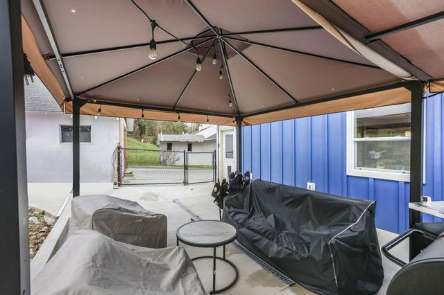 849 Mohican Avenue, Logan, OH 43138