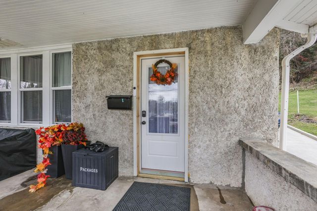 849 Mohican Avenue, Logan, OH 43138