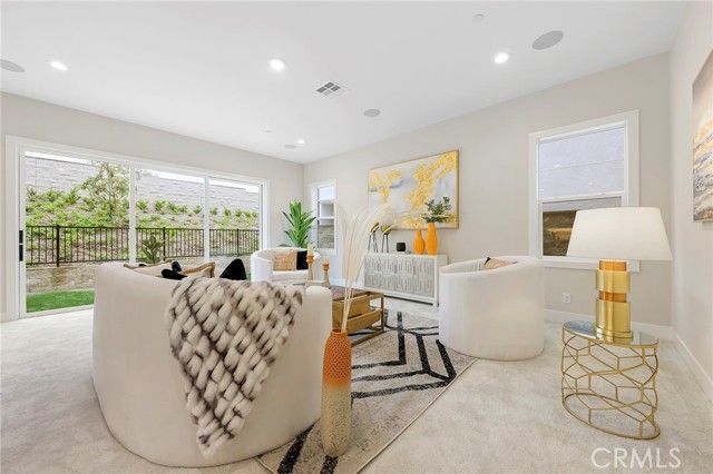 200 SIERRA MADRE, Lake Forest (el Toro), CA 92630