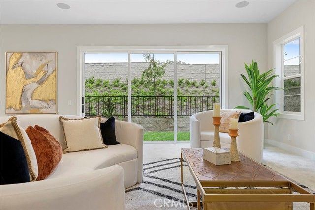 200 SIERRA MADRE, Lake Forest (el Toro), CA 92630