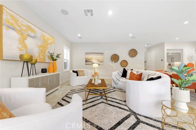 200 SIERRA MADRE, Lake Forest (el Toro), CA 92630