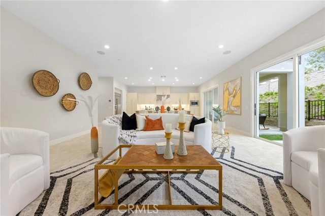 200 SIERRA MADRE, Lake Forest (el Toro), CA 92630