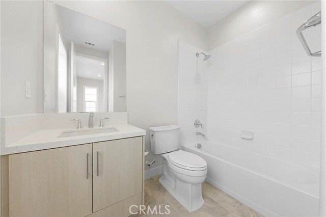 200 SIERRA MADRE, Lake Forest (el Toro), CA 92630