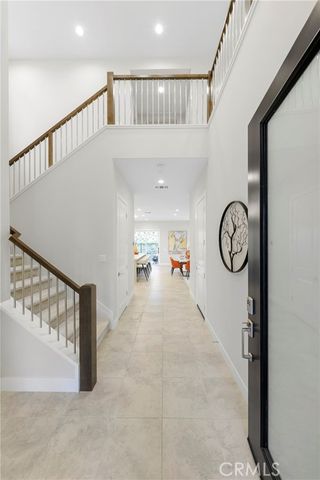 200 SIERRA MADRE, Lake Forest (el Toro), CA 92630