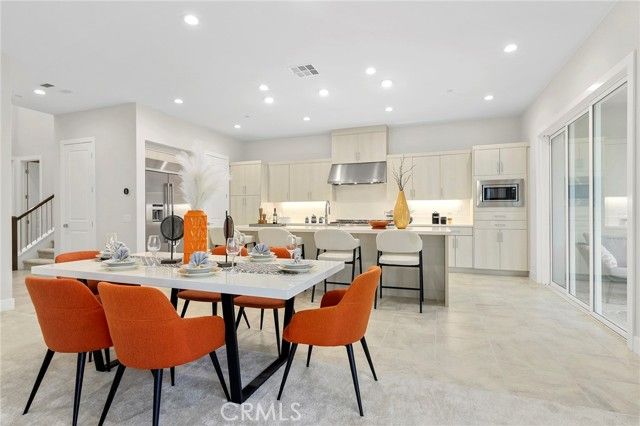 200 SIERRA MADRE, Lake Forest (el Toro), CA 92630