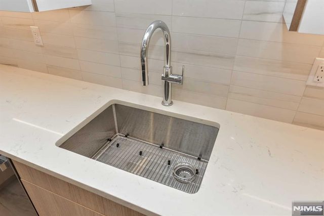 234-238 Rivervale Road 101-B, River Vale, NJ 07675