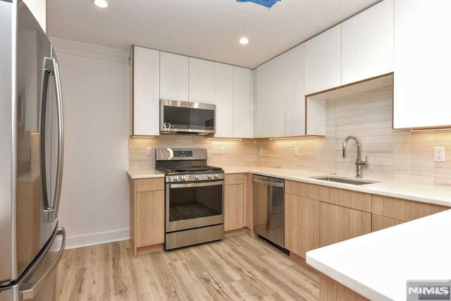 234-238 Rivervale Road 101-B, River Vale, NJ 07675