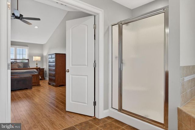 2510 DONLENIK DR, York, PA 17402