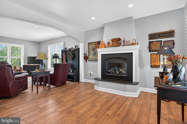 2510 DONLENIK DR, York, PA 17402