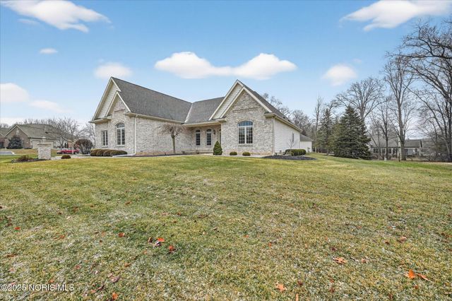 7864 Windsor Wood Court, Maumee, OH 43537