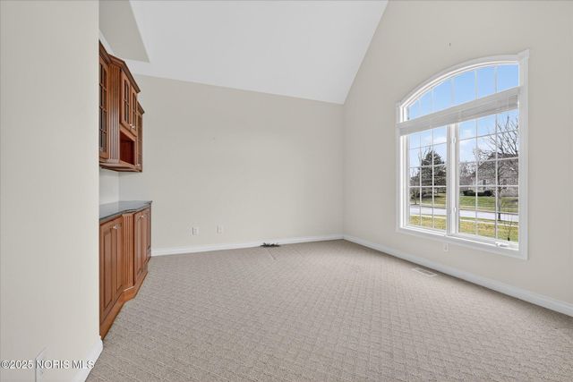 7864 Windsor Wood Court, Maumee, OH 43537