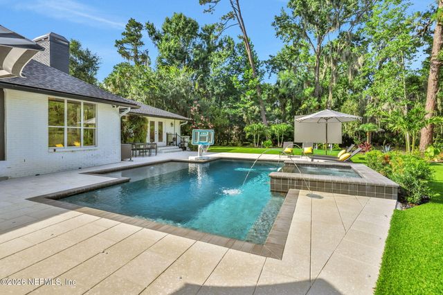 8070 CYPRESS HOLLOW Court, Ponte Vedra Beach, FL 32082