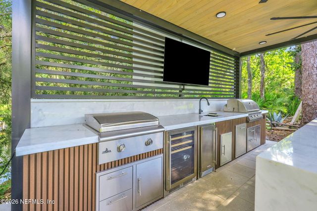 8070 CYPRESS HOLLOW Court, Ponte Vedra Beach, FL 32082
