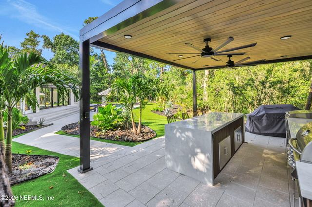 8070 CYPRESS HOLLOW Court, Ponte Vedra Beach, FL 32082