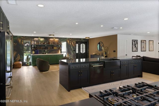 8070 CYPRESS HOLLOW Court, Ponte Vedra Beach, FL 32082