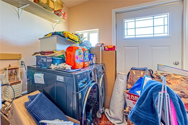 11126 E Avenue W8, Pearblossom, CA 93553